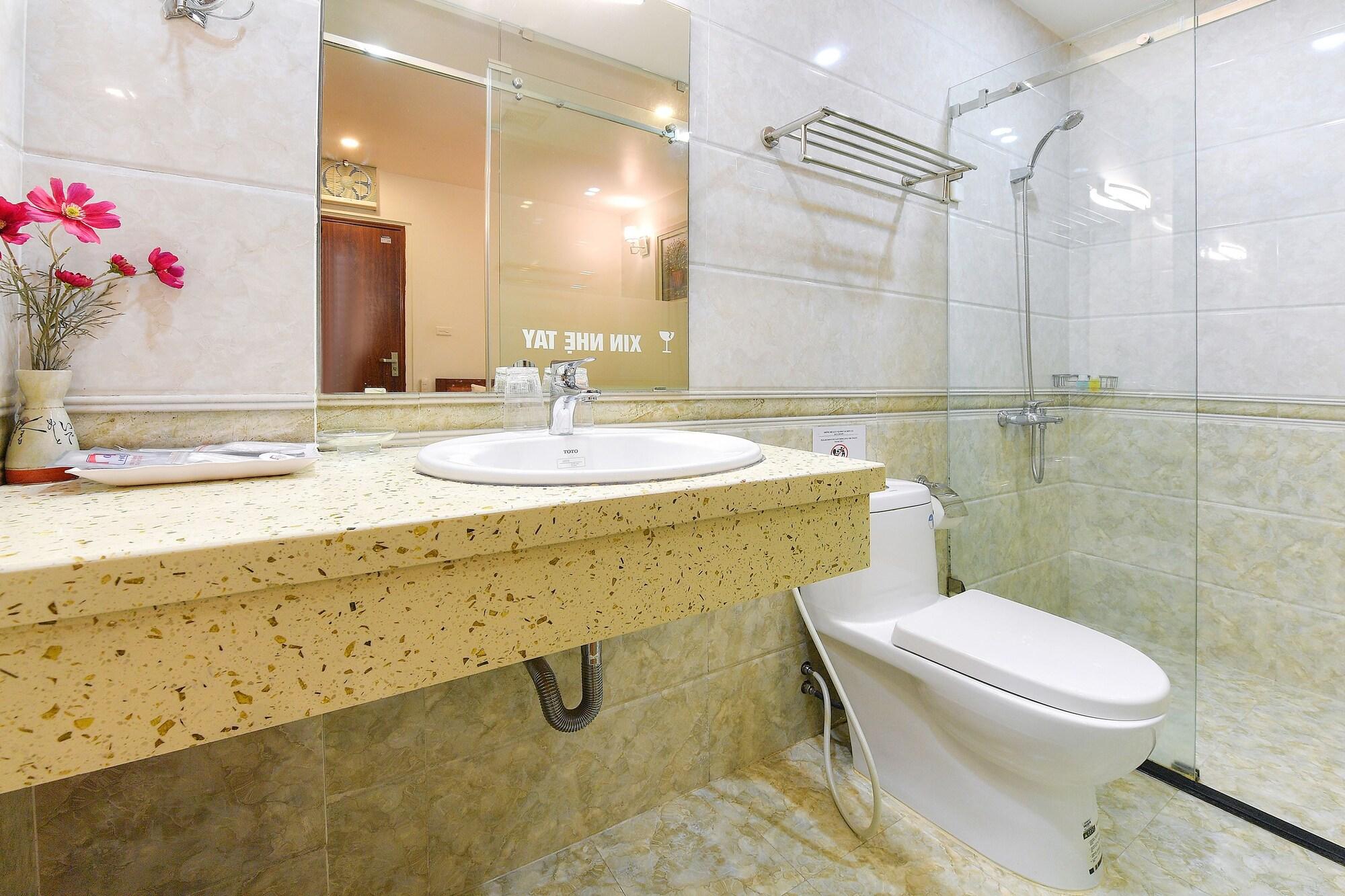 Coco Hotel Cau Giay Hanoi Exterior photo